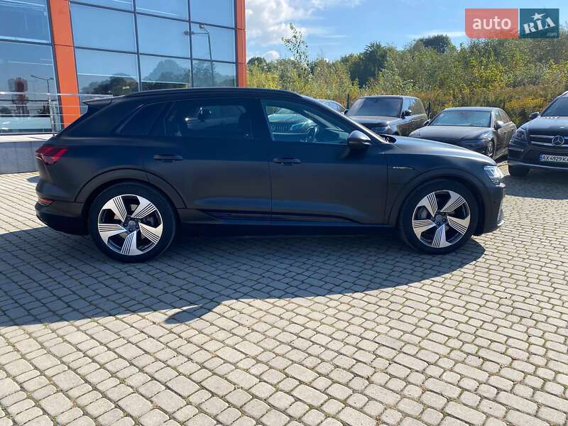 Внедорожник / Кроссовер Audi e-tron 2019 в Львове