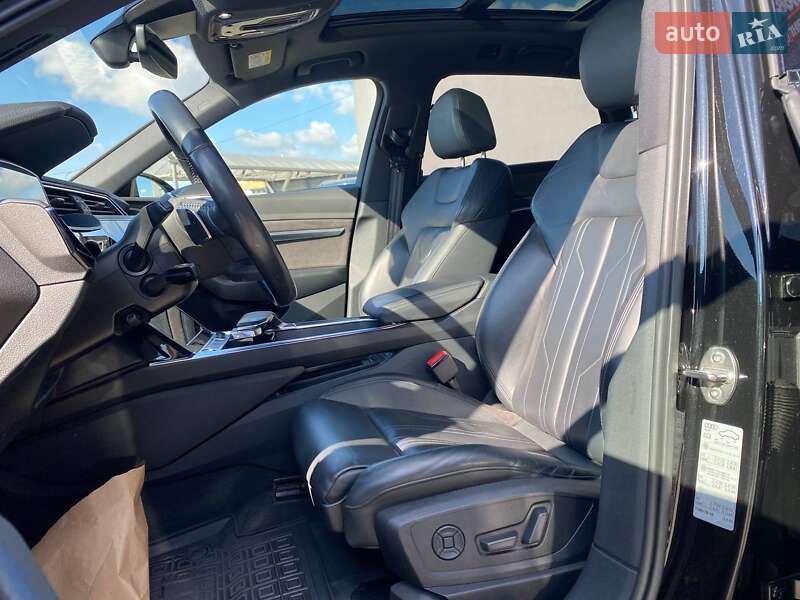 Внедорожник / Кроссовер Audi e-tron 2019 в Львове