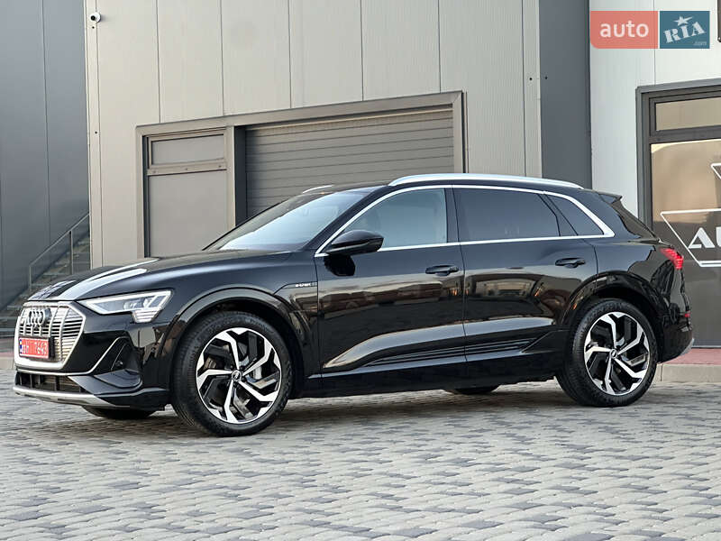 Позашляховик / Кросовер Audi e-tron 2021 в Мукачевому