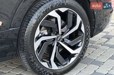 Внедорожник / Кроссовер Audi e-tron 2021 в 
