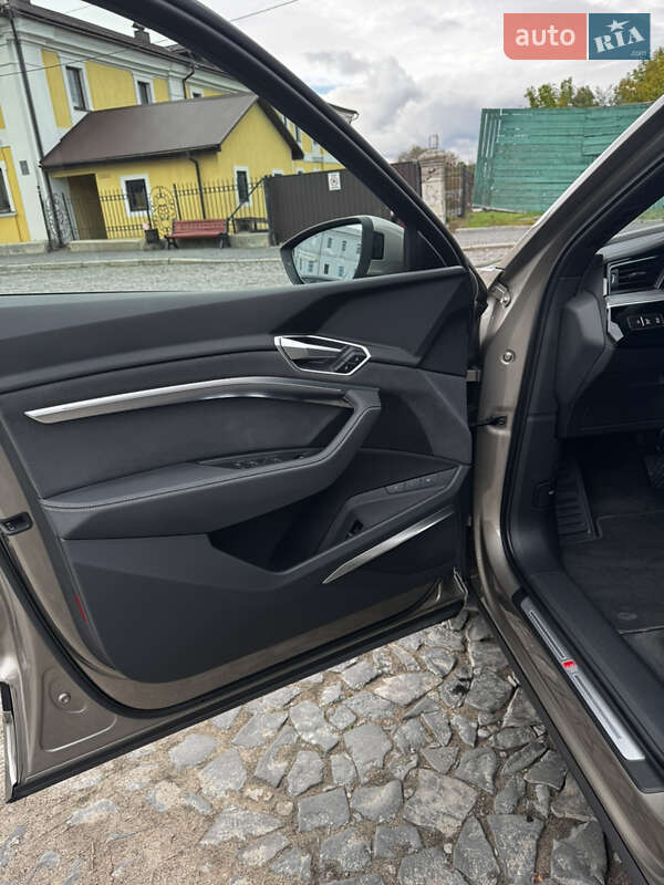 Внедорожник / Кроссовер Audi e-tron 2021 в Луцке