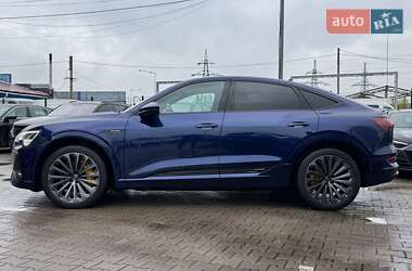 Позашляховик / Кросовер Audi e-tron 2021 в 