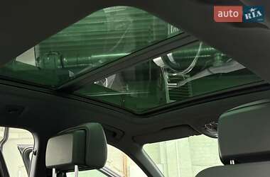 Позашляховик / Кросовер Audi e-tron 2021 в 