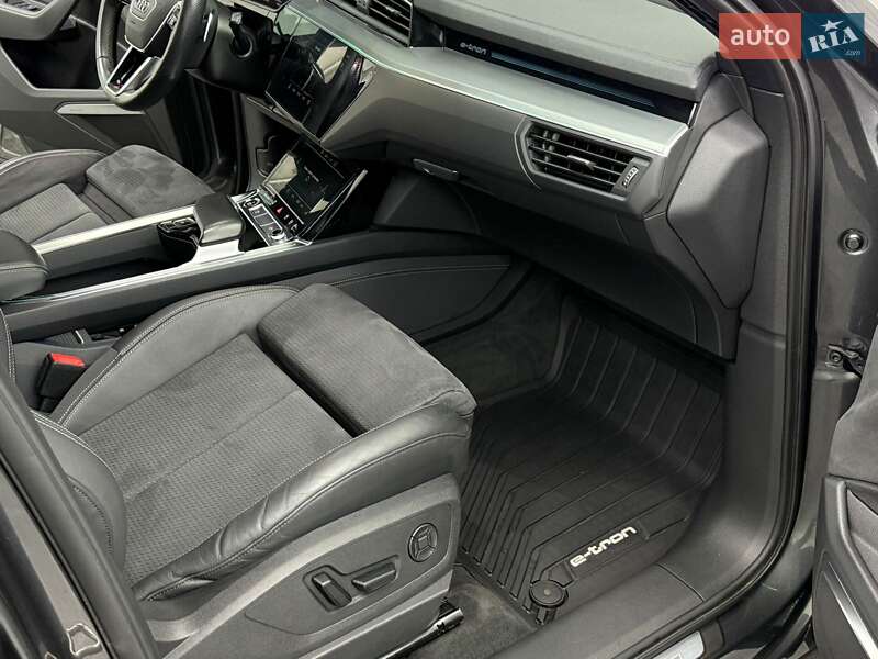 Внедорожник / Кроссовер Audi e-tron 2021 в Луцке