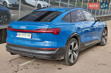Позашляховик / Кросовер Audi e-tron 2020 в 