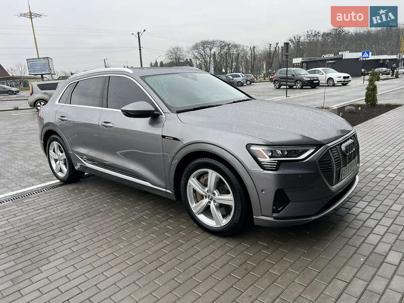 Позашляховик / Кросовер Audi e-tron 2019 в Снятині фото 7 Позашляховик / Кросовер Audi e-tron 2019 в Снятині