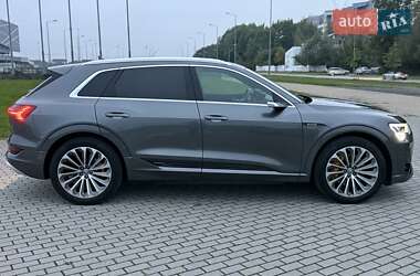 Внедорожник / Кроссовер Audi e-tron 2020 в 