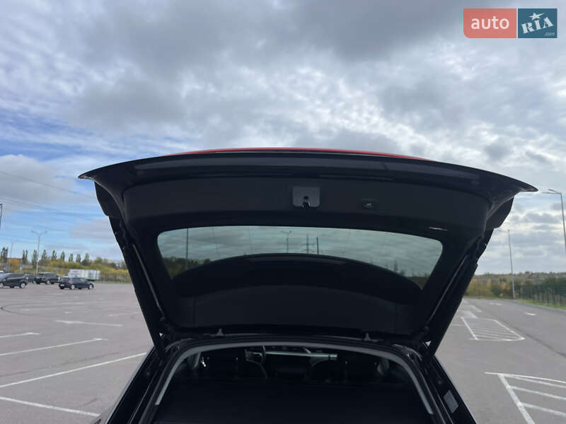 Позашляховик / Кросовер Audi e-tron 2023 в Рівному
