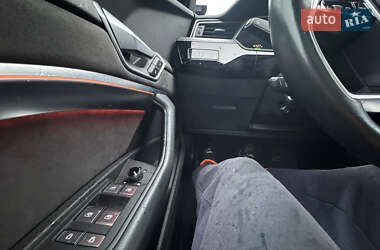 Внедорожник / Кроссовер Audi e-tron 2019 в 