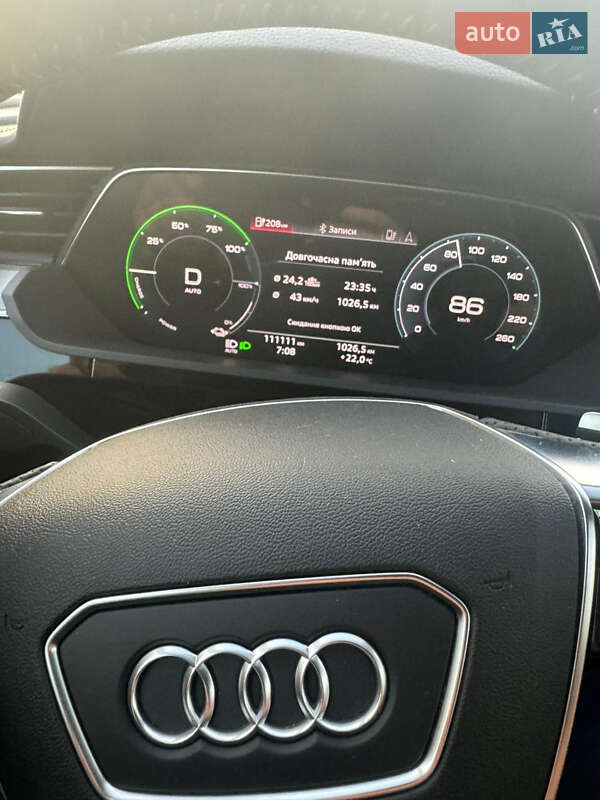Позашляховик / Кросовер Audi e-tron 2019 в Ужгороді