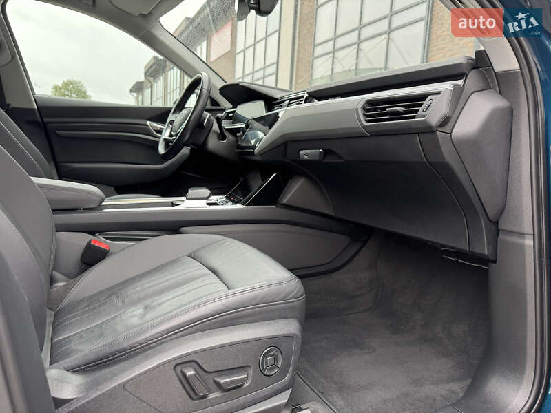 Внедорожник / Кроссовер Audi e-tron 2020 в Тернополе фото 54 Внедорожник / Кроссовер Audi e-tron 2020 в Тернополе