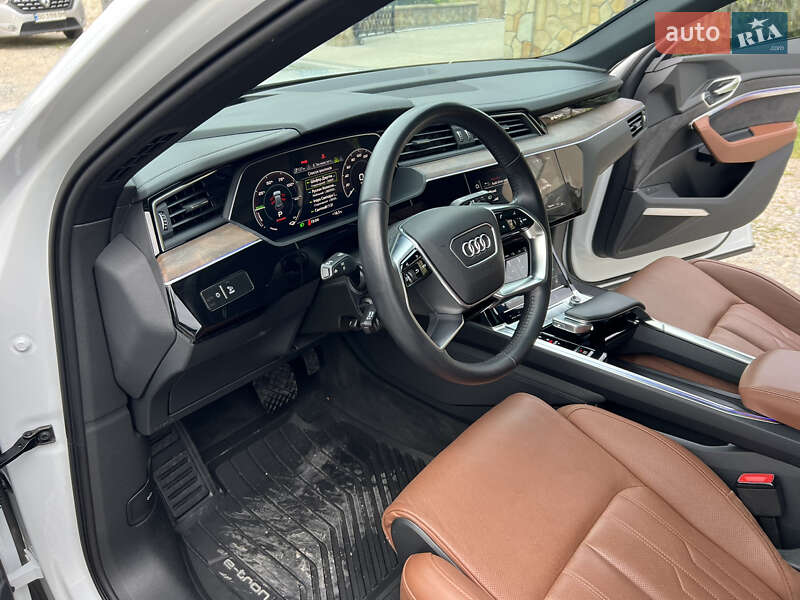 Внедорожник / Кроссовер Audi e-tron 2021 в Тернополе