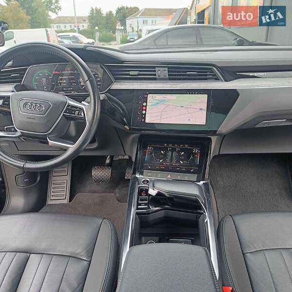 Позашляховик / Кросовер Audi e-tron 2021 в Дніпрі