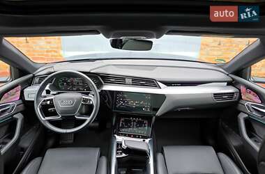 Внедорожник / Кроссовер Audi e-tron 2020 в 