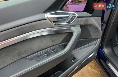 Внедорожник / Кроссовер Audi e-tron 2020 в 