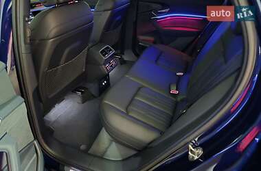 Внедорожник / Кроссовер Audi e-tron 2020 в 