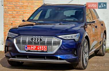 Внедорожник / Кроссовер Audi e-tron 2020 в 