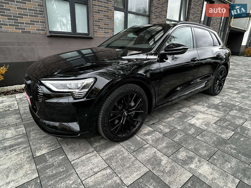 Внедорожник / Кроссовер Audi e-tron 2019 в Львове