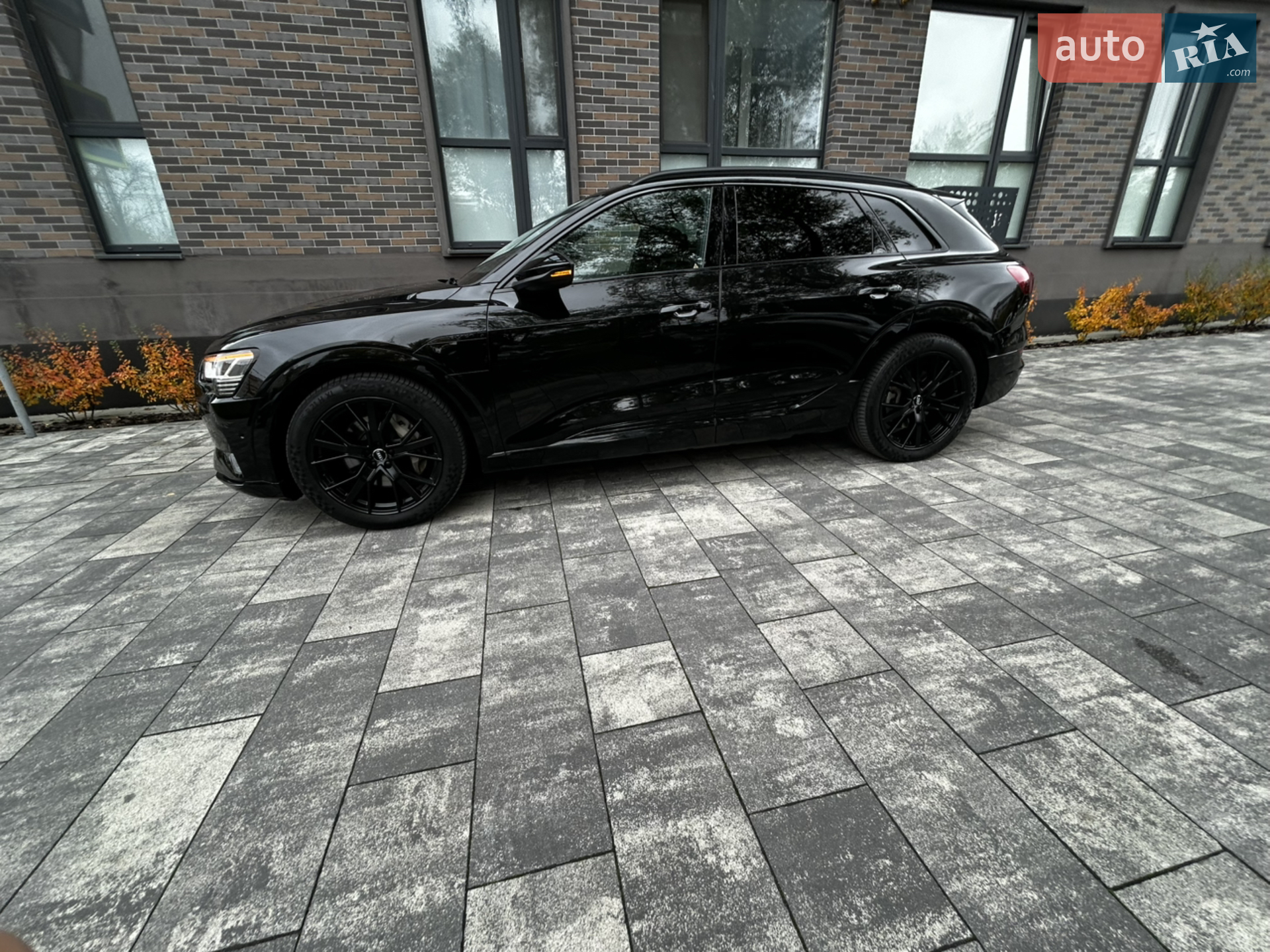 2019 Audi e-tron - мініатюра 10