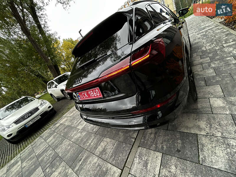 Внедорожник / Кроссовер Audi e-tron 2019 в Львове