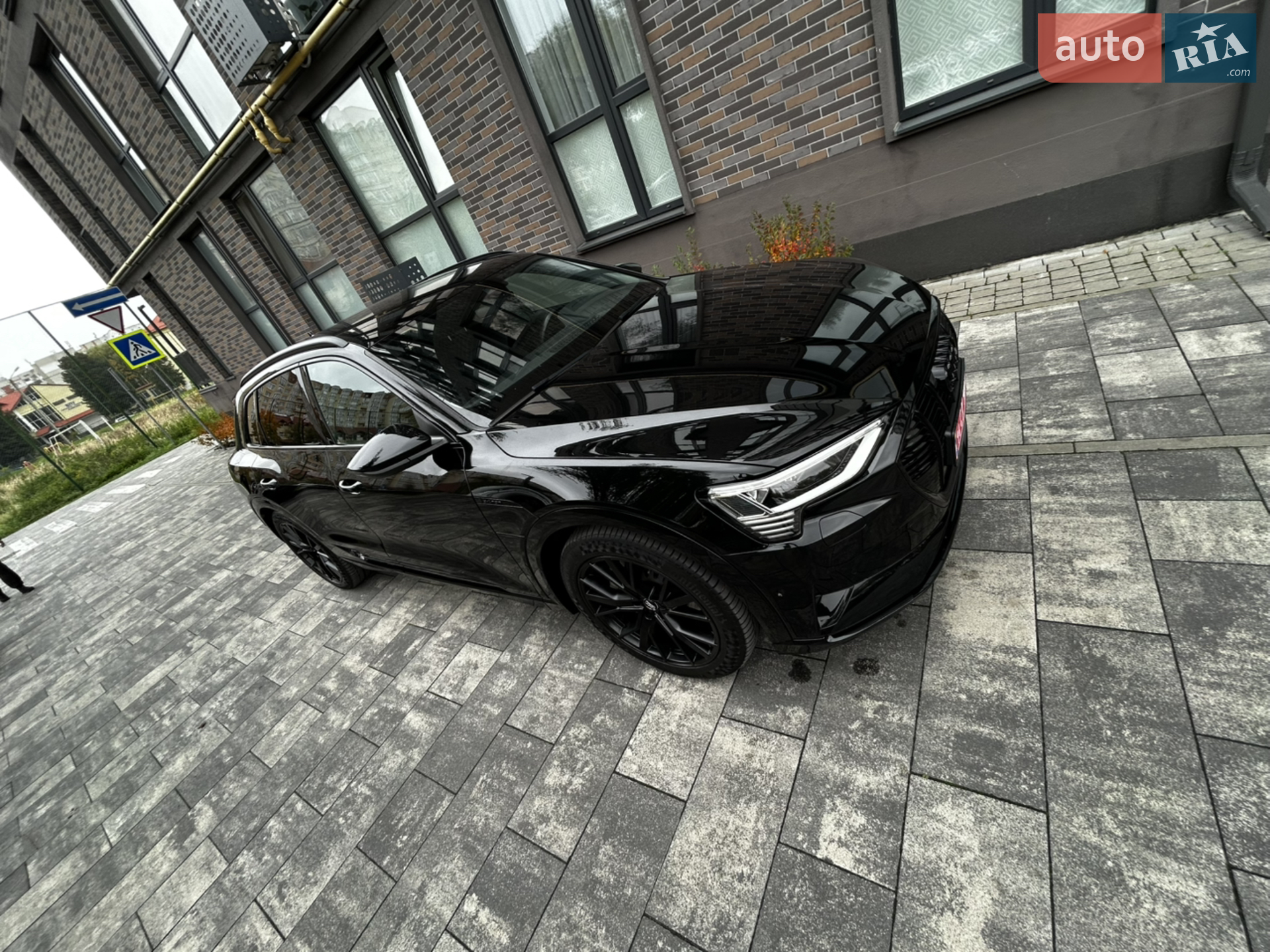 2019 Audi e-tron - мініатюра 39