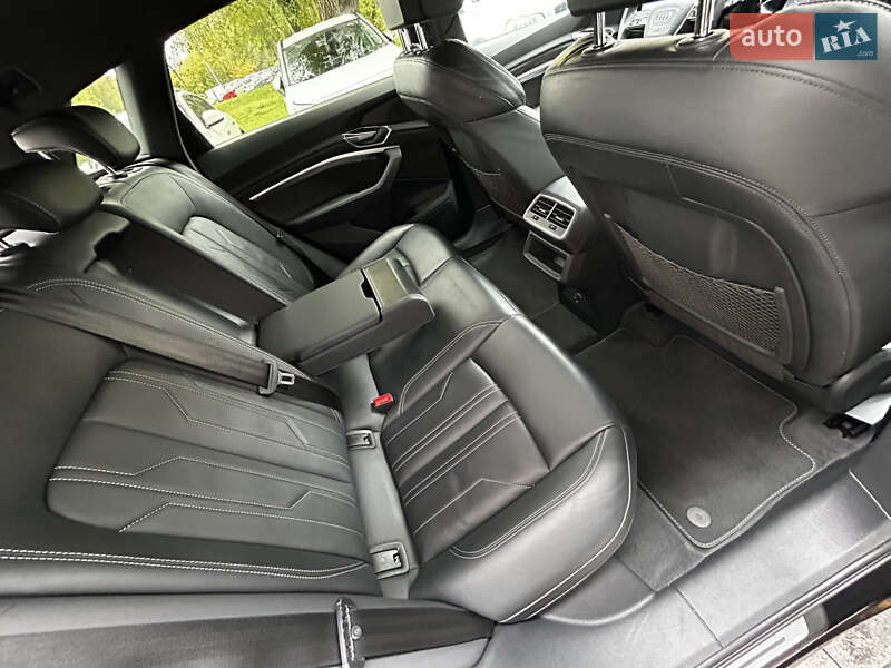 Внедорожник / Кроссовер Audi e-tron 2019 в Львове