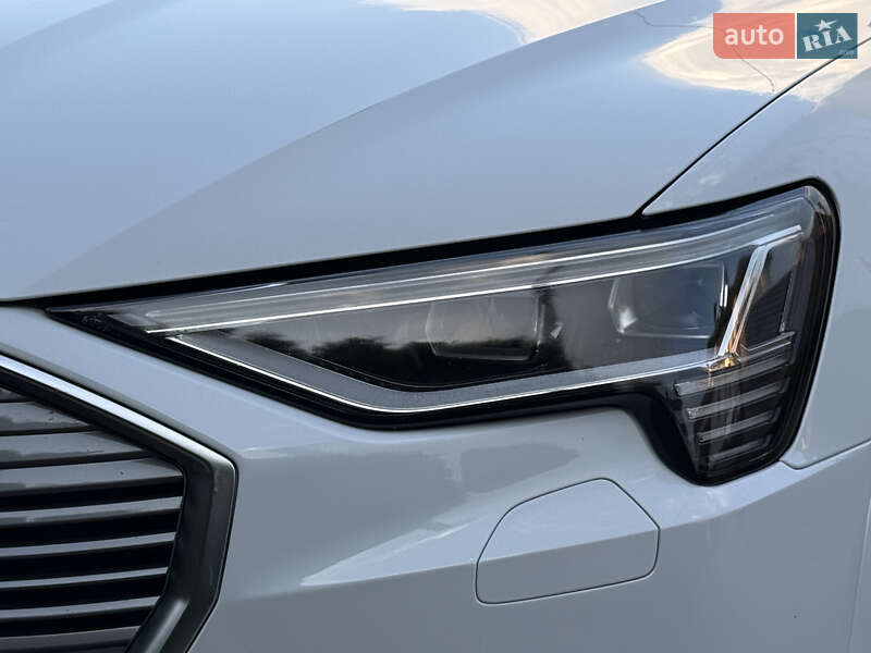 Внедорожник / Кроссовер Audi e-tron 2020 в Ровно