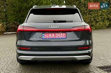 Внедорожник / Кроссовер Audi e-tron 2019 в 