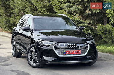 Внедорожник / Кроссовер Audi e-tron 2020 в 