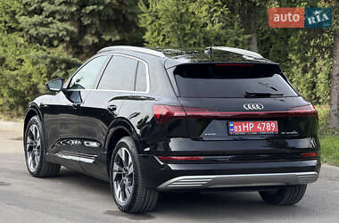 Внедорожник / Кроссовер Audi e-tron 2020 в 