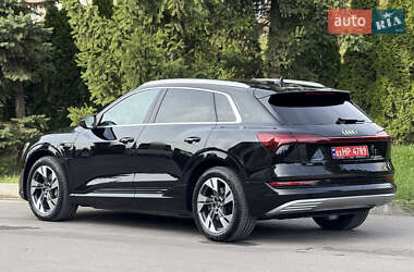 Внедорожник / Кроссовер Audi e-tron 2020 в 