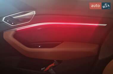 Внедорожник / Кроссовер Audi e-tron 2020 в Коломые