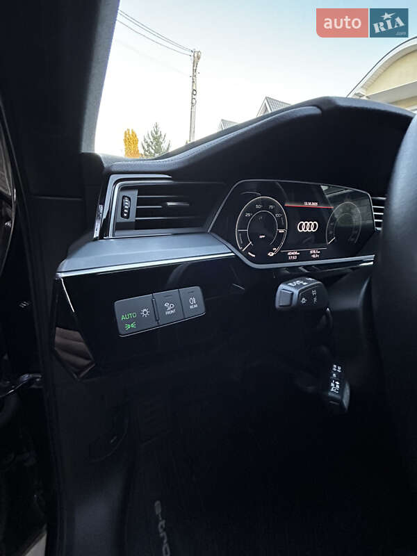 Позашляховик / Кросовер Audi e-tron 2023 в Києві