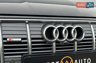 Позашляховик / Кросовер Audi e-tron 2022 в 