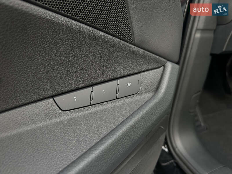 Внедорожник / Кроссовер Audi e-tron 2022 в Мукачево