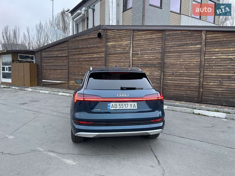 Позашляховик / Кросовер Audi e-tron 2019 в Запоріжжі
