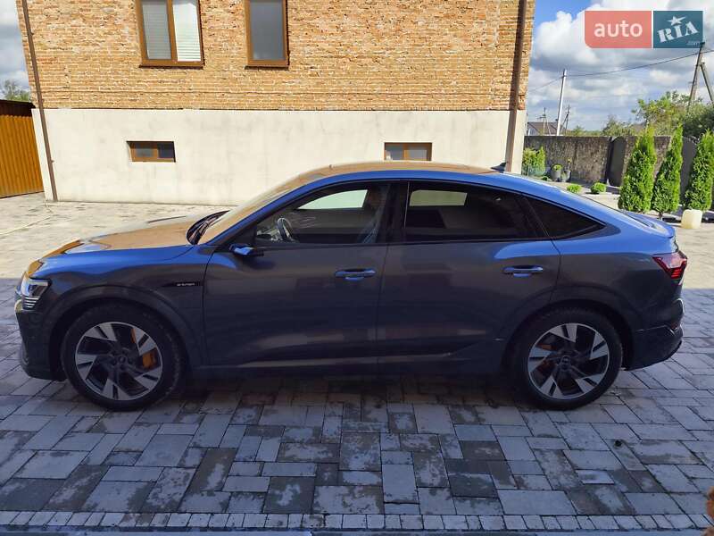 Позашляховик / Кросовер Audi e-tron 2021 в Радехові