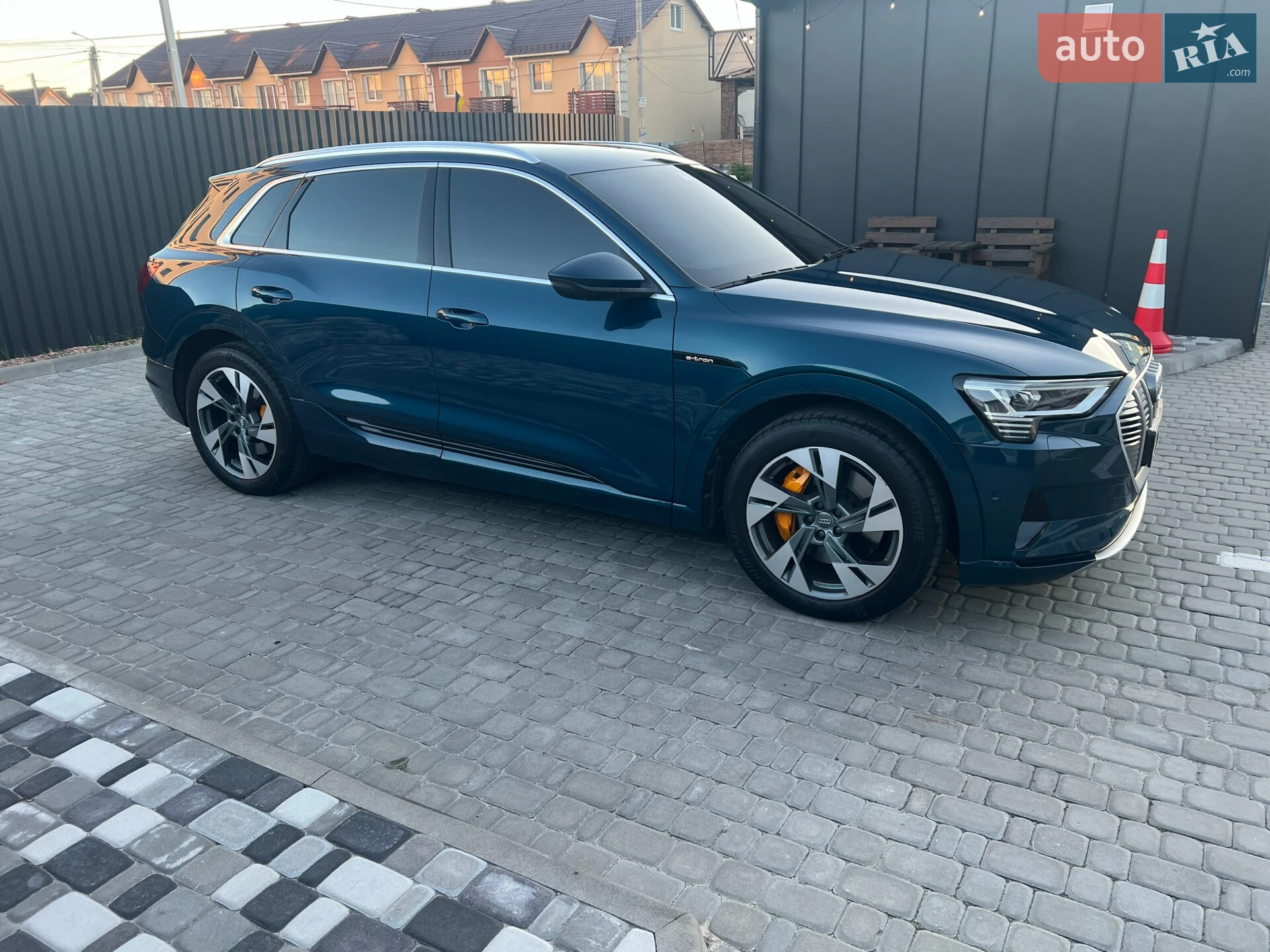 2019 Audi e-tron - мініатюра 8