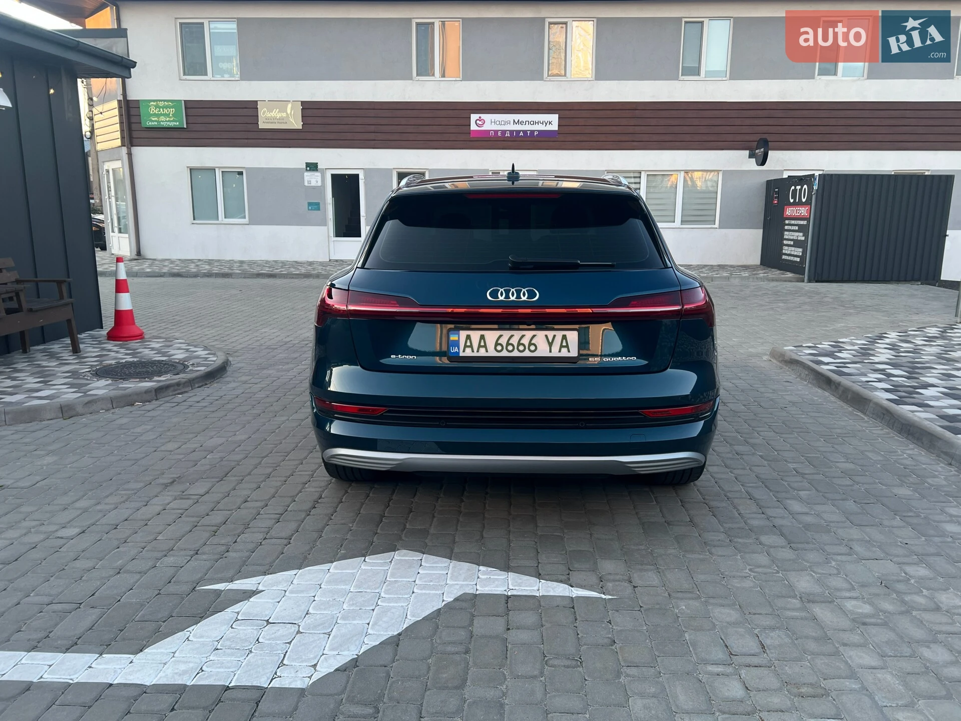 2019 Audi e-tron - мініатюра 12