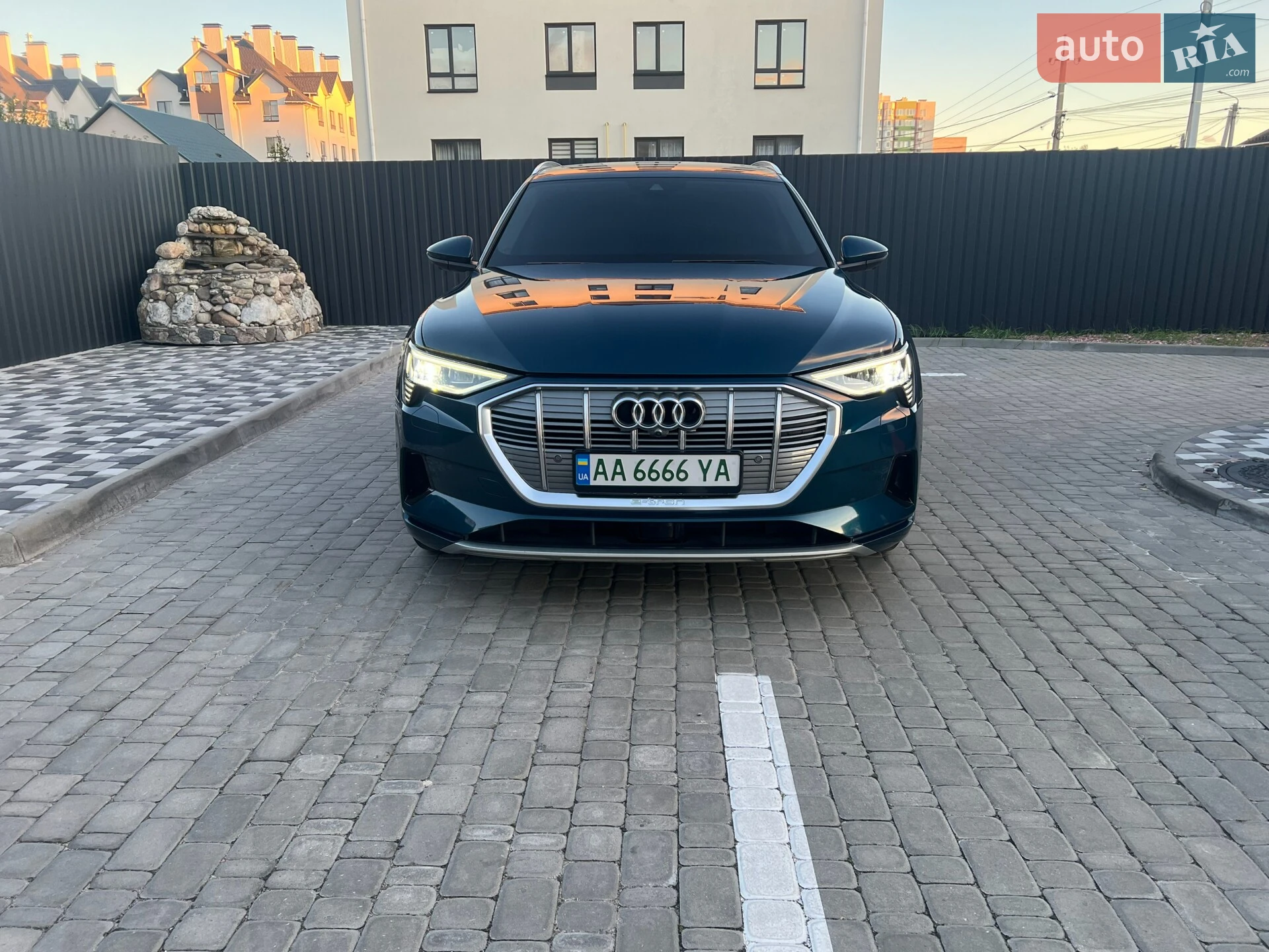 2019 Audi e-tron - мініатюра 28