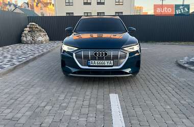 Внедорожник / Кроссовер Audi e-tron 2019 в 
