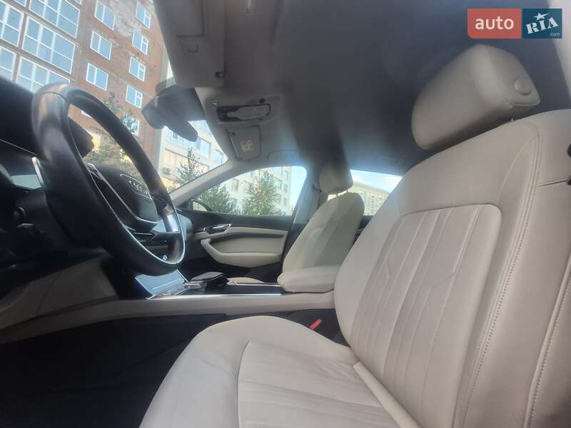 Позашляховик / Кросовер Audi e-tron 2020 в Хмельницькому