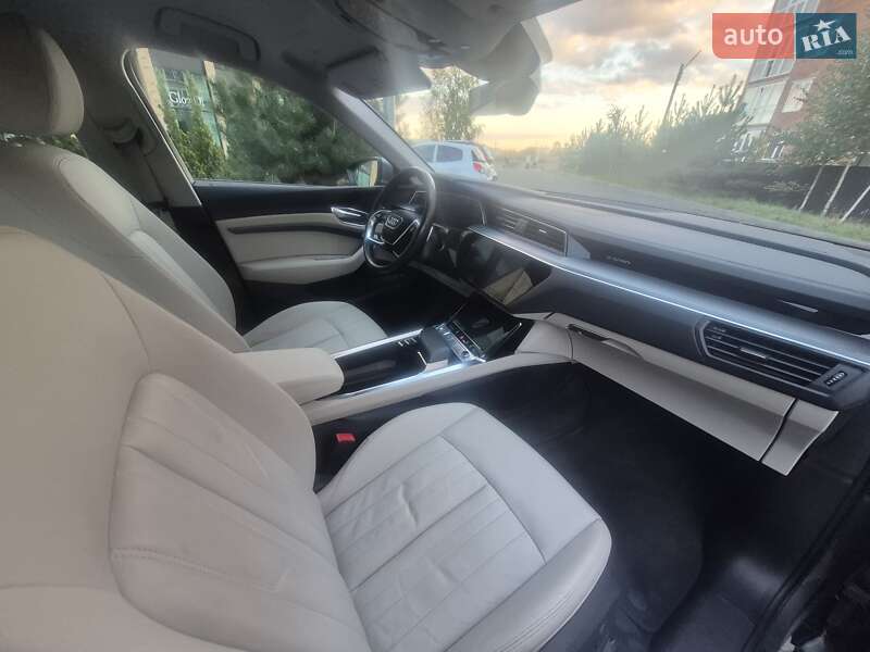 Позашляховик / Кросовер Audi e-tron 2020 в Хмельницькому