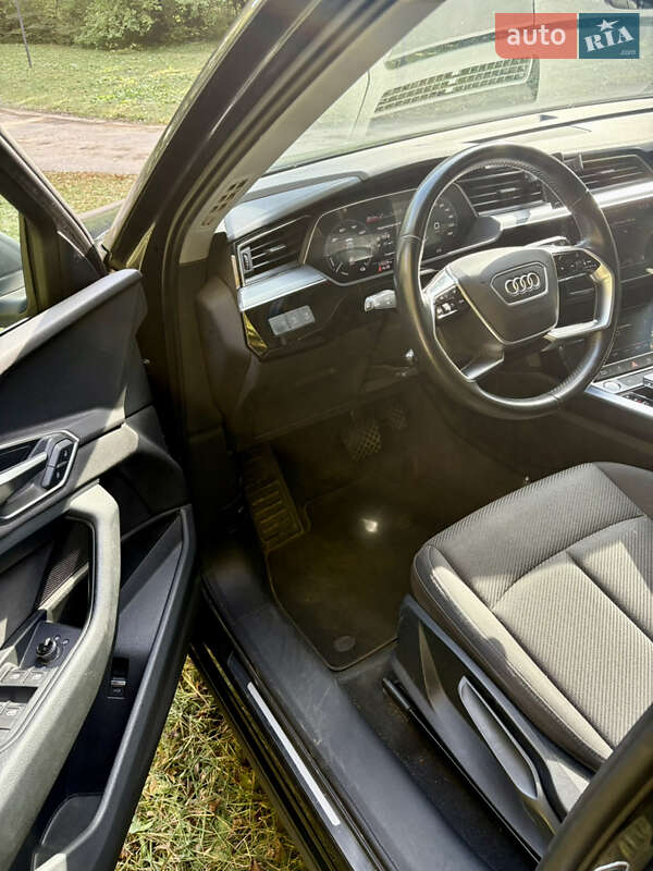 Внедорожник / Кроссовер Audi e-tron 2020 в Киеве