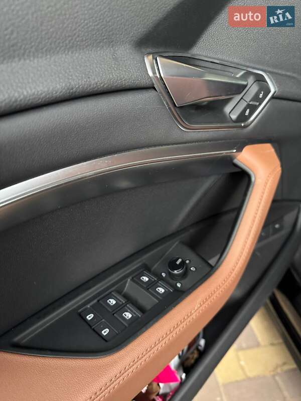 Внедорожник / Кроссовер Audi e-tron 2022 в Львове фото 12 Внедорожник / Кроссовер Audi e-tron 2022 в Львове