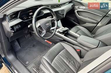 Внедорожник / Кроссовер Audi e-tron 2019 в 