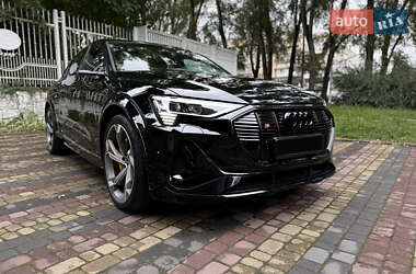 Внедорожник / Кроссовер Audi e-tron 2022 в Черновцах