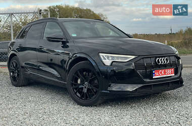 Внедорожник / Кроссовер Audi e-tron 2021 в 