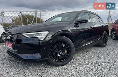 Внедорожник / Кроссовер Audi e-tron 2021 в 