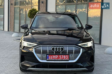Внедорожник / Кроссовер Audi e-tron 2020 в 